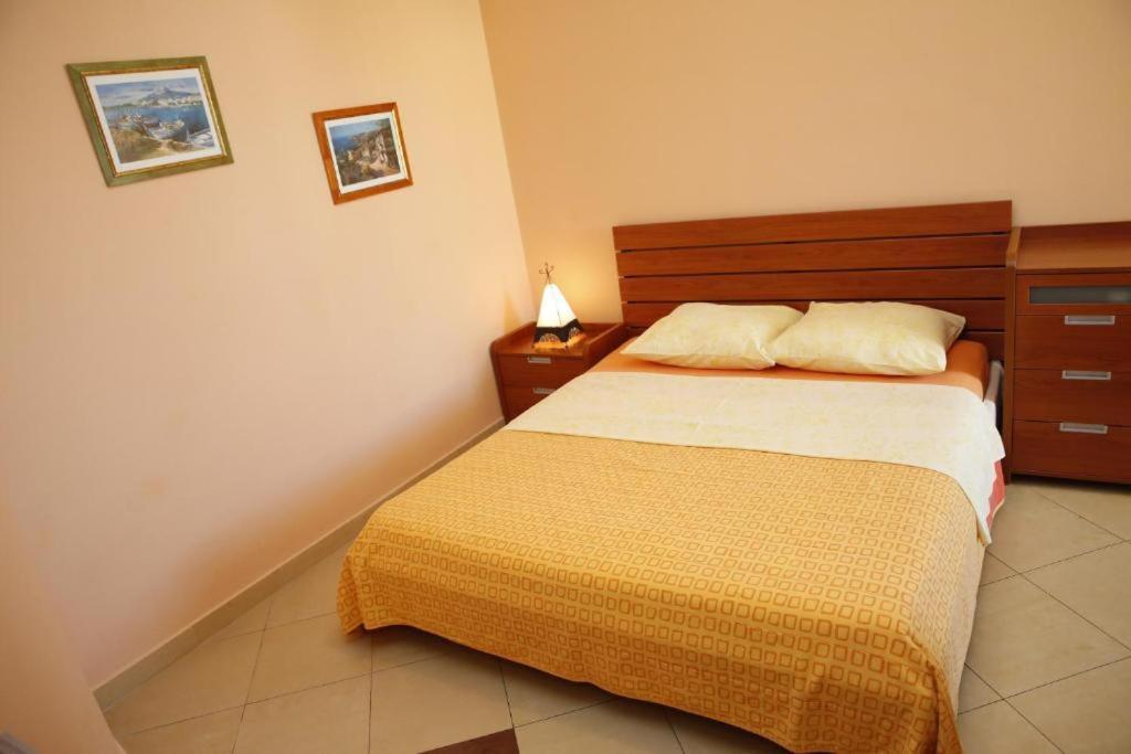 Vila Nara Hotel Vodice Exterior foto