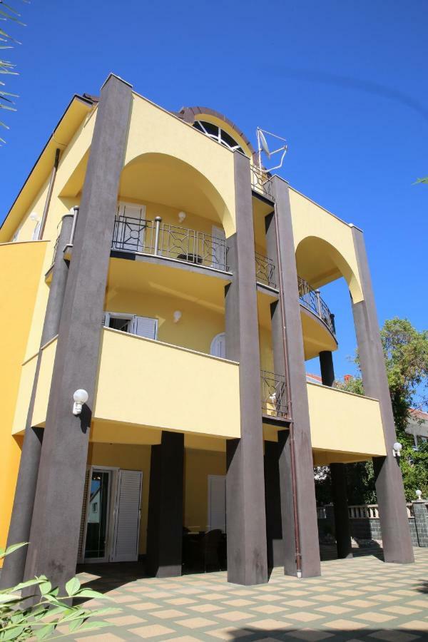 Vila Nara Hotel Vodice Exterior foto